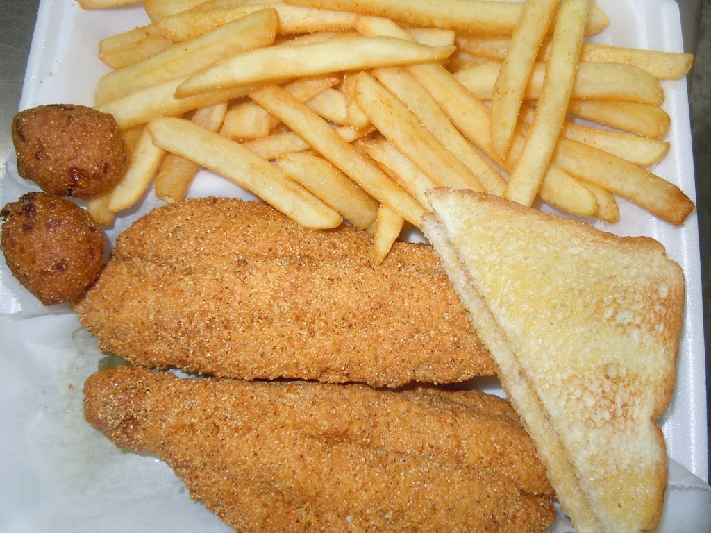 Rodeo Catfish and Wings | 2223 Singleton Blvd #222, Dallas, TX 75212 | Phone: (214) 758-0236