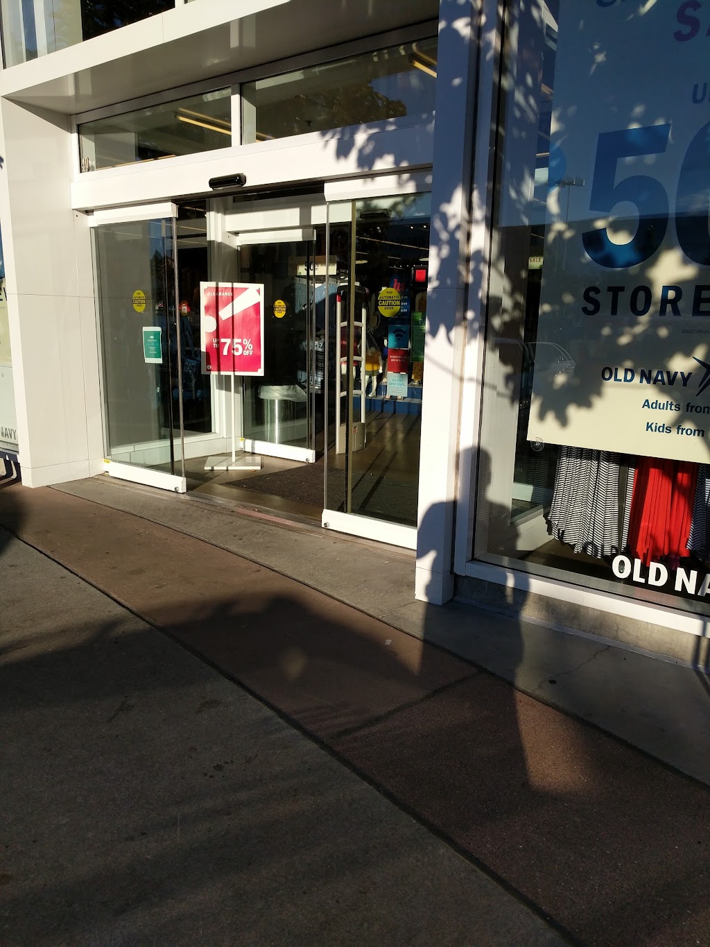 Old Navy | 49 W Hillsdale Blvd, San Mateo, CA 94403 | Phone: (650) 288-4116