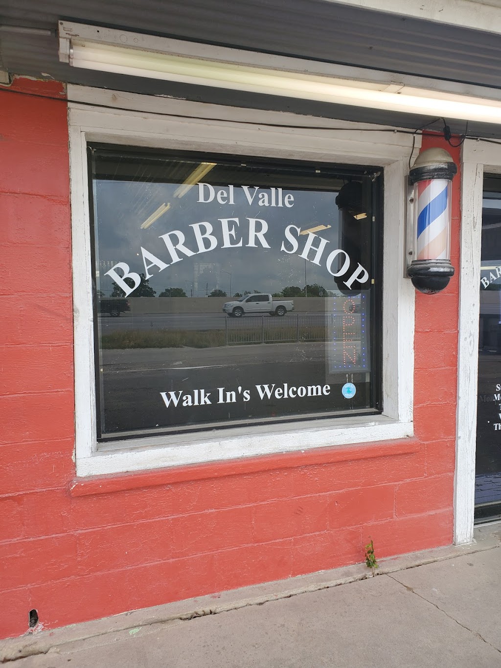 Del Valle Barber Shop - hair care  | Photo 1 of 1 | Address: 2769 E Hwy 71, Del Valle, TX 78617, USA | Phone: (512) 629-8632