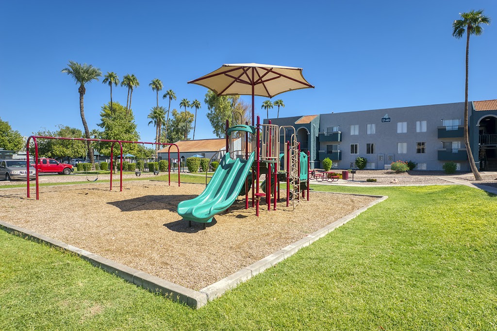 Central on Broadway Apartments | 2145 W Broadway Rd, Mesa, AZ 85202, USA | Phone: (602) 362-6572