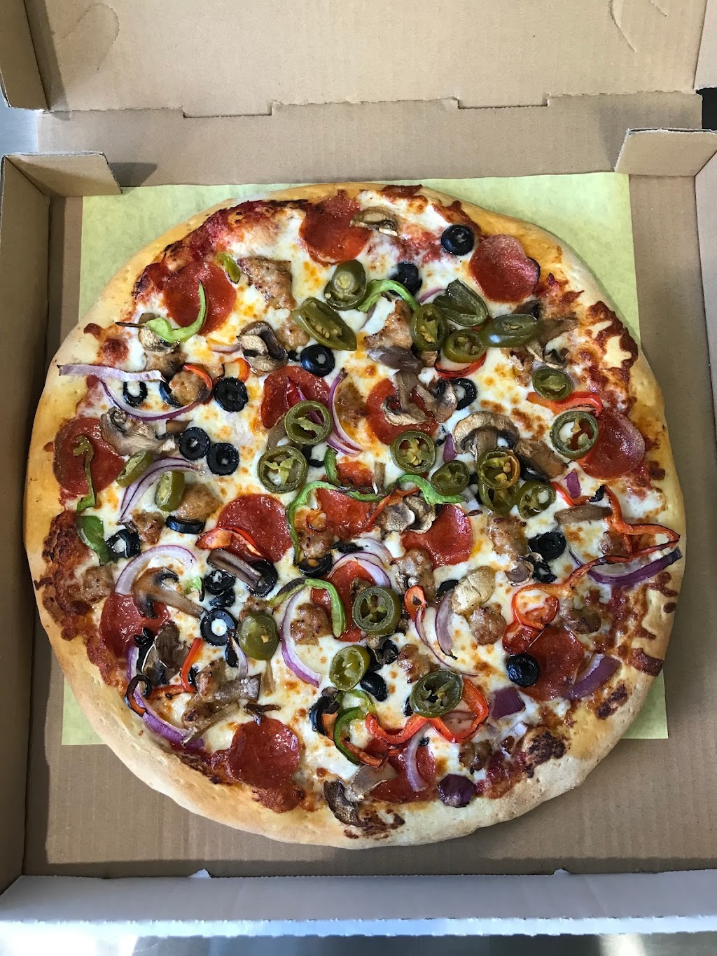 Valentino’s Pizza Arleta | 8717 Woodman Ave Unit A, Arleta, CA 91331, USA | Phone: (818) 810-9289