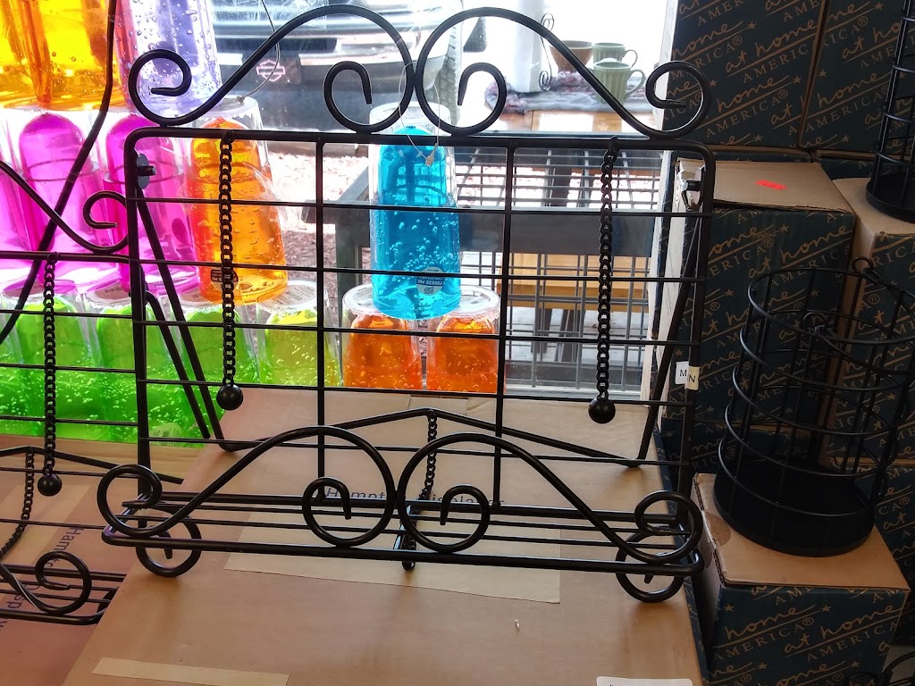 B&D Tools & More | 370 N Van Buren St, Shipshewana, IN 46565, USA | Phone: (260) 463-8399