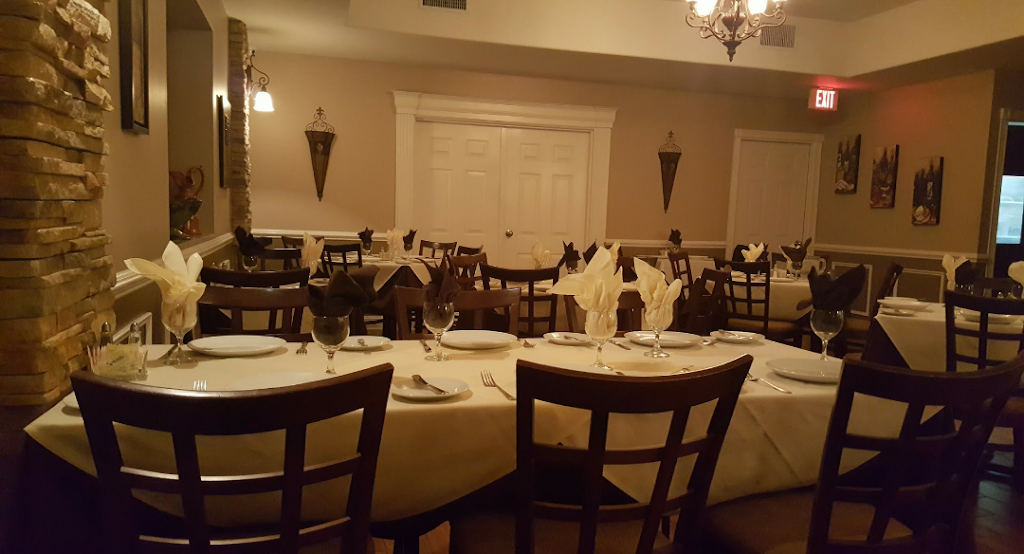 Chateau Madrid Restaurant & Bar | 8 Holly St, Carteret, NJ 07008, USA | Phone: (732) 969-0692