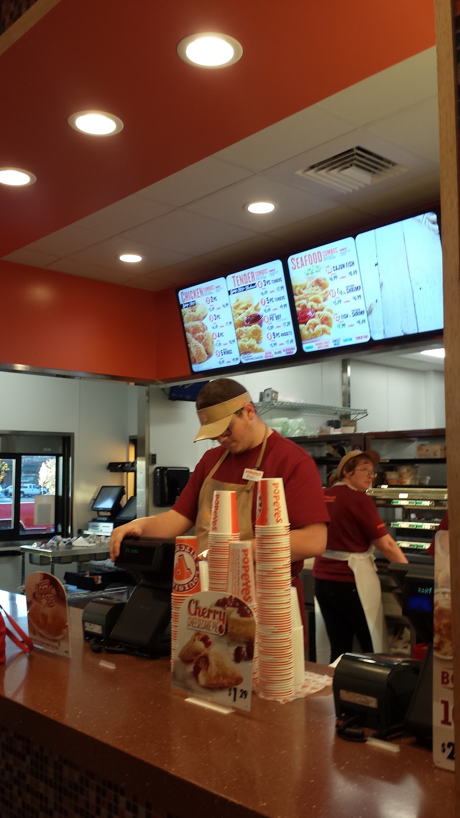 Popeyes Louisiana Kitchen | 2085 Morse St, Janesville, WI 53545, USA | Phone: (608) 743-9167