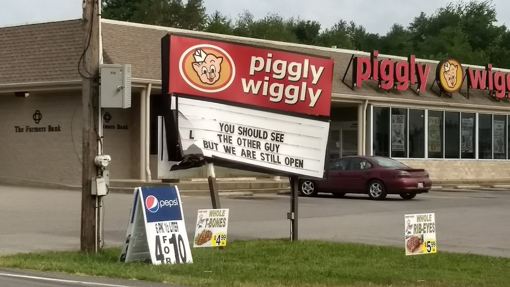 Piggly Wiggly | 7838 TN-25, Cross Plains, TN 37049, USA | Phone: (615) 654-2588