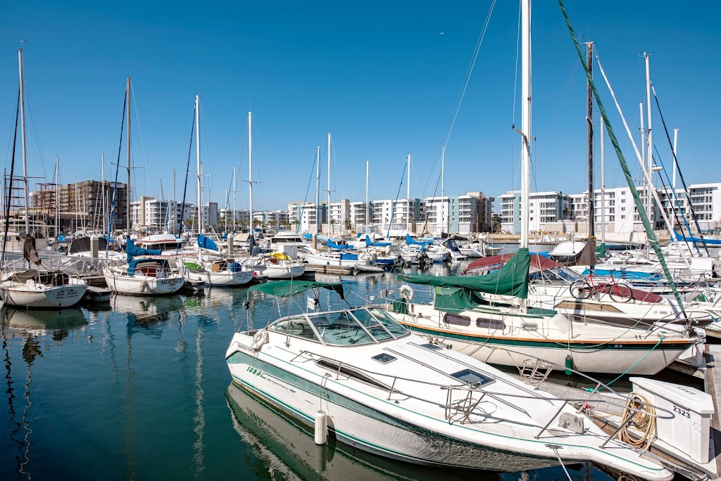 Harborside Marina Bay Apartments | 14015 Tahiti Way, Marina Del Rey, CA 90292, USA | Phone: (424) 835-5813