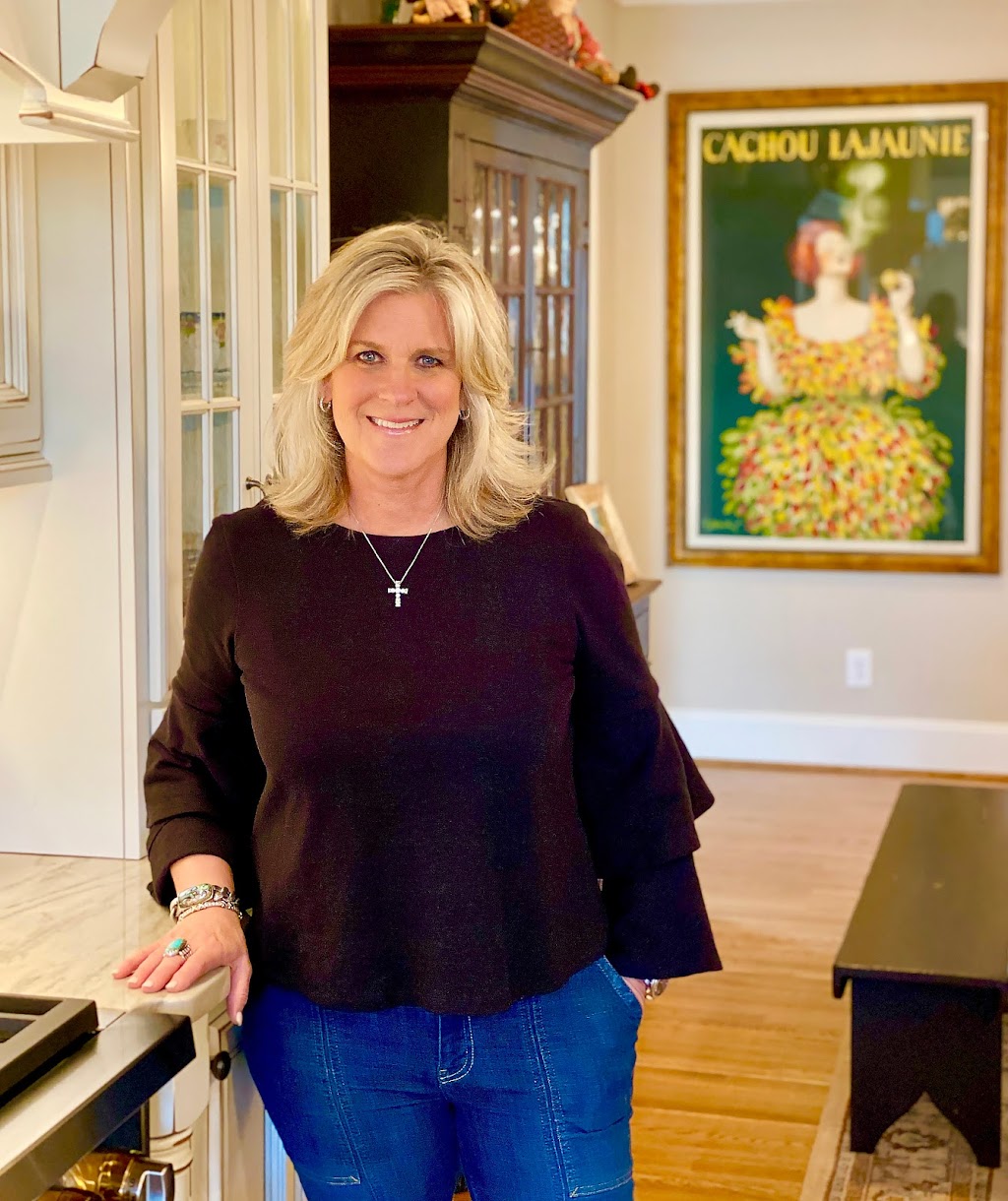 Deborah Proehl-Moser, Proehl & Partners Real Estate | 2731 Horse Pen Creek Rd, Greensboro, NC 27410, USA | Phone: (336) 324-6134