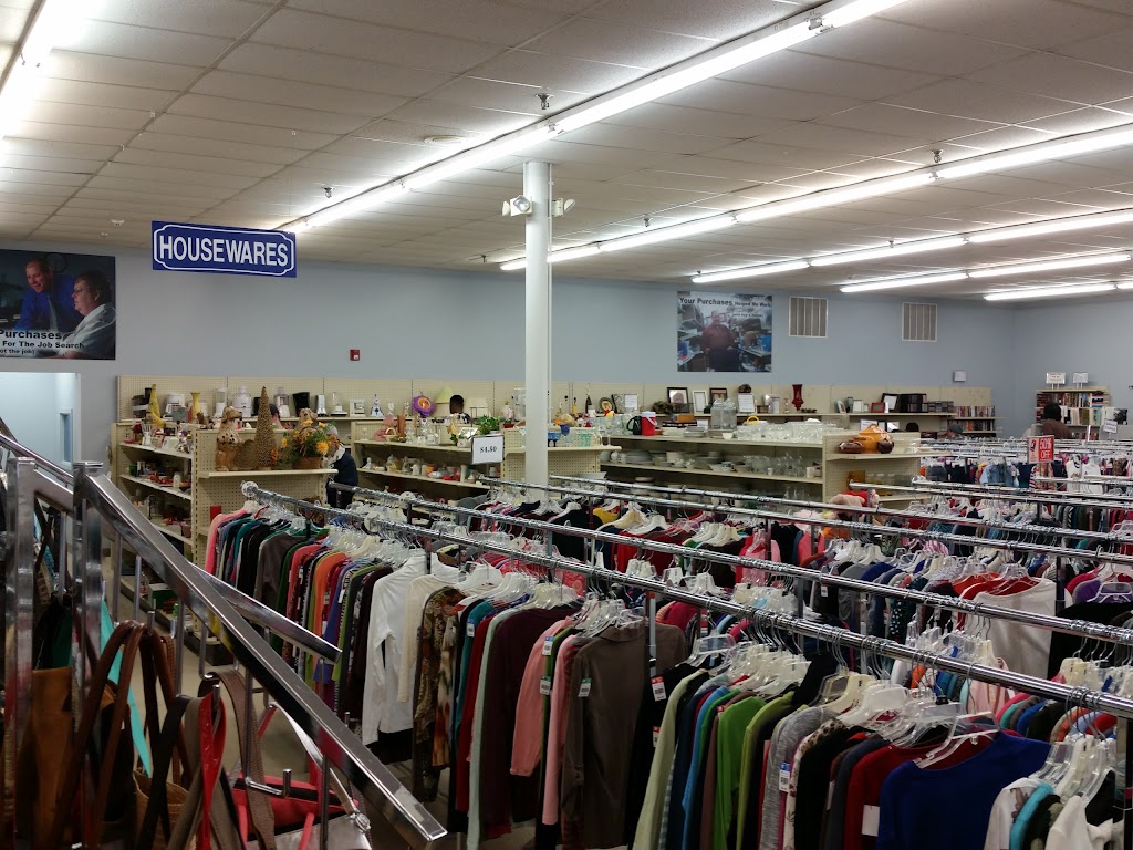 Goodwill Industries - W Jefferson Store | 6256 W Jefferson Blvd, Fort Wayne, IN 46804, USA | Phone: (260) 459-3438