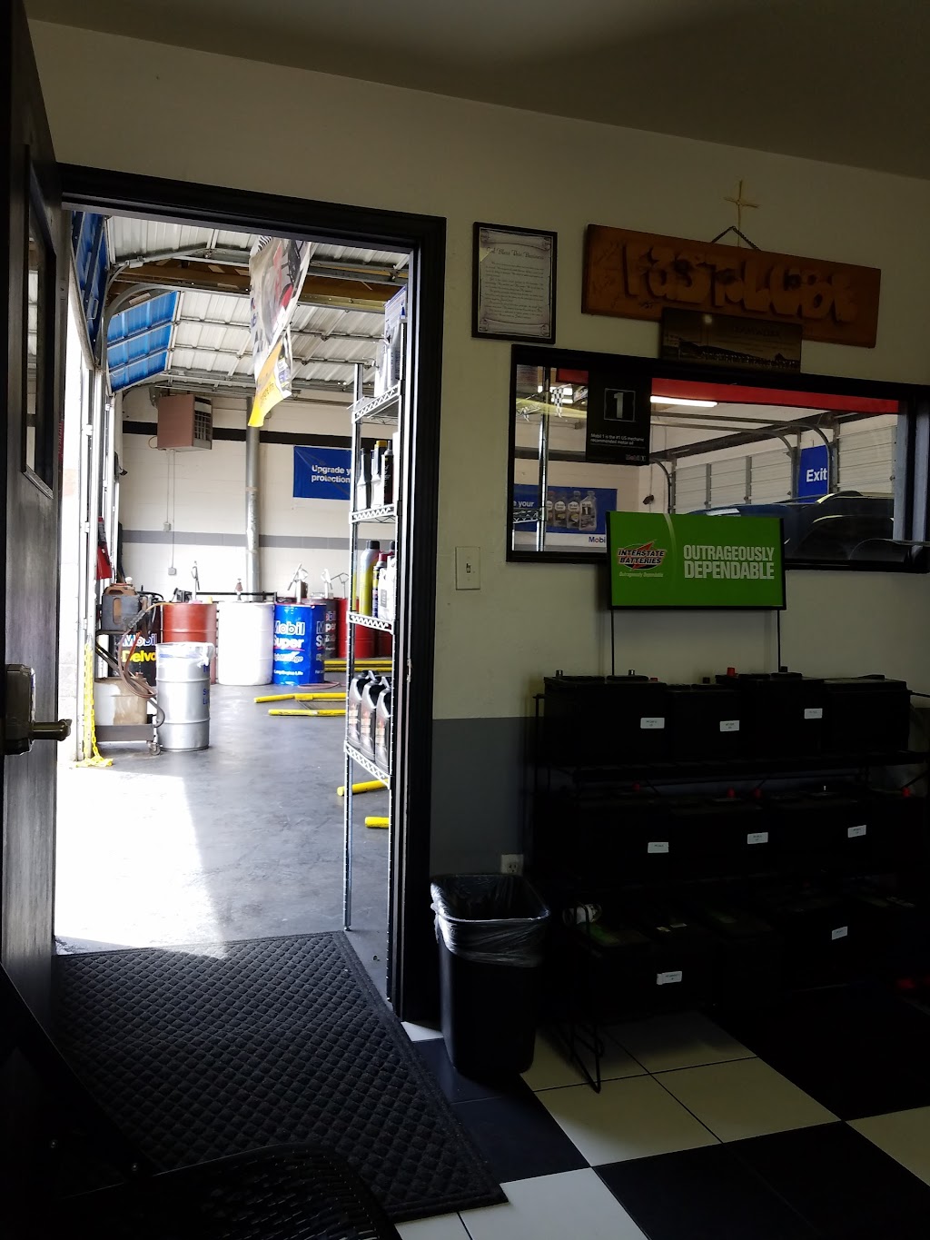 Fast Lube | 7922 N Loop Dr, El Paso, TX 79915, USA | Phone: (915) 633-1200