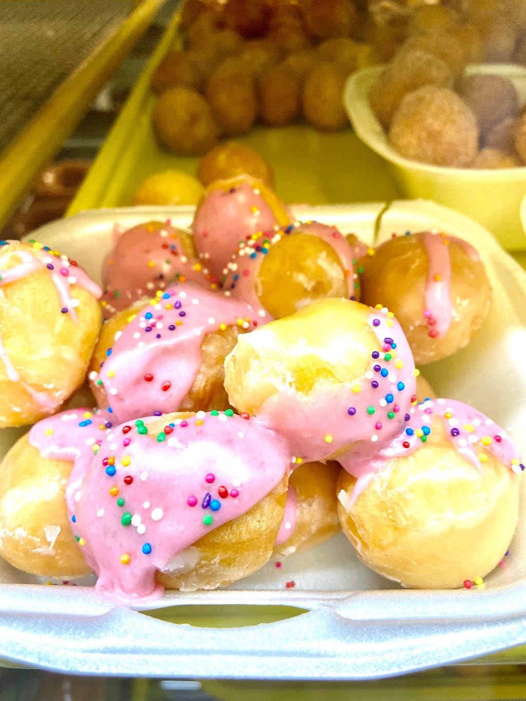 Hilliard Donuts & Kolaches | 551856 US-1 Ste 106, Hilliard, FL 32046, USA | Phone: (904) 675-9169