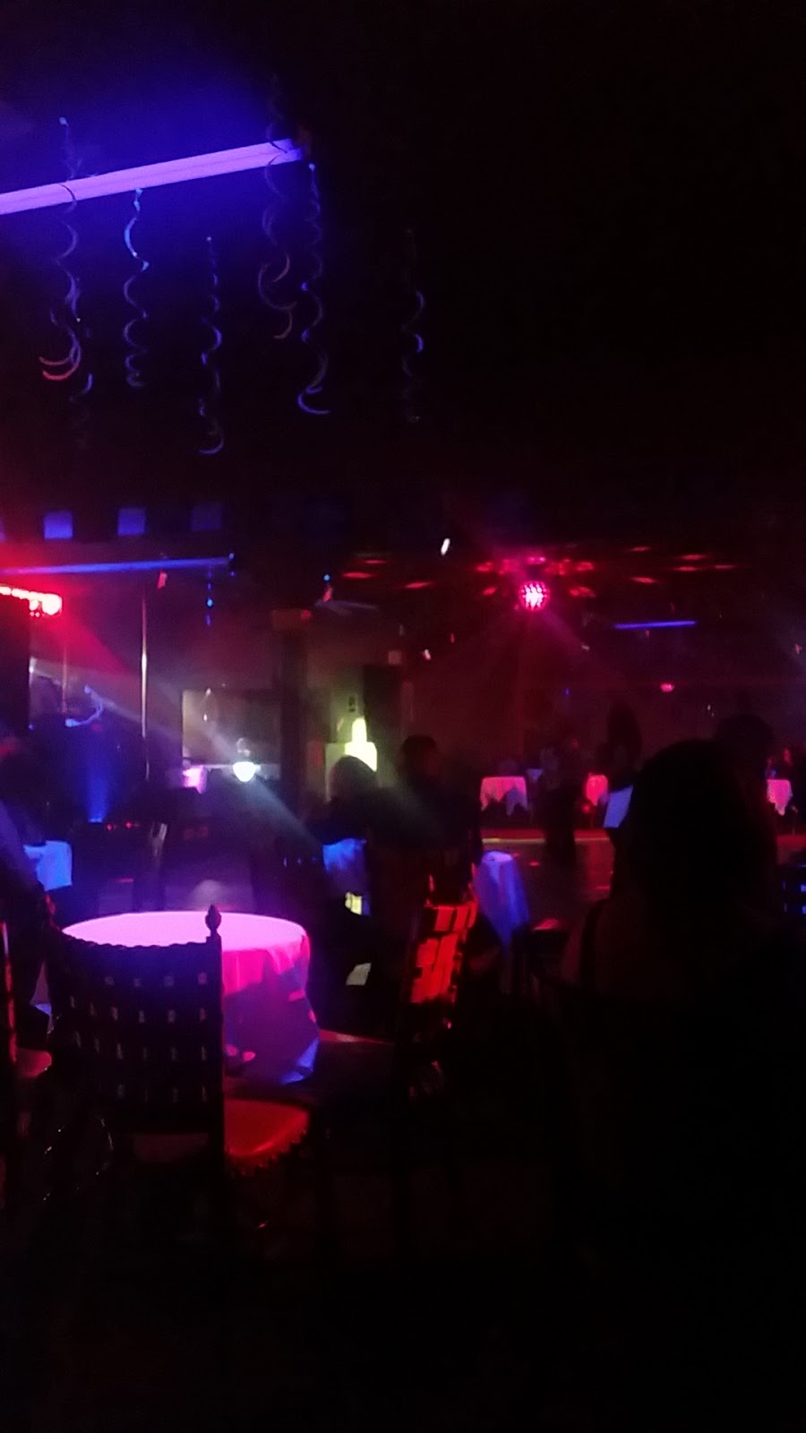 El Mexico Night Club | 2726 S Elm Ave, Fresno, CA 93706, USA | Phone: (559) 304-5566