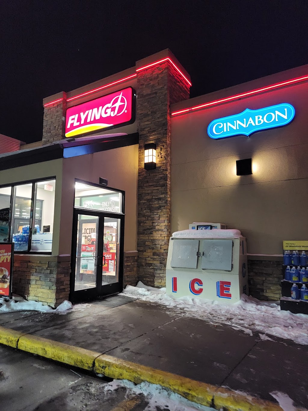 Flying J Travel Center | 1191 70th Ave, Roberts, WI 54023, USA | Phone: (715) 749-4238