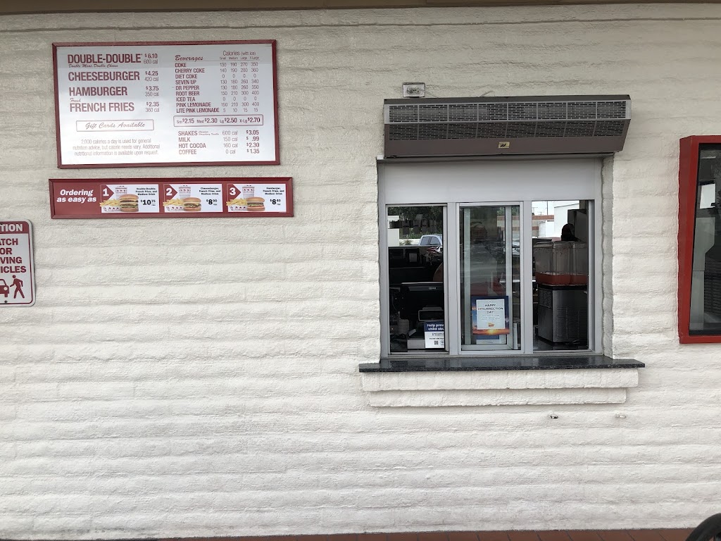 In-N-Out Burger | 5820 Bellflower Blvd, Lakewood, CA 90713, USA | Phone: (800) 786-1000