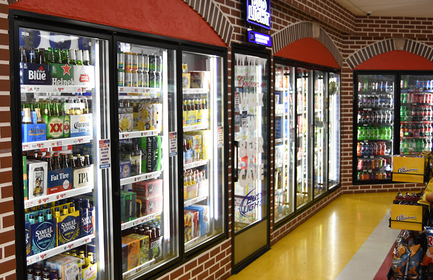 Mickey Mart | 704 N Main St, Wellington, OH 44090, USA | Phone: (440) 647-9400