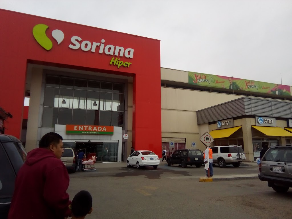 Soriana Hiper | BLVD, Real de Baja California 23911, Real de San Francisco II, 22236 Tijuana, B.C., Mexico | Phone: 81 8329 9252