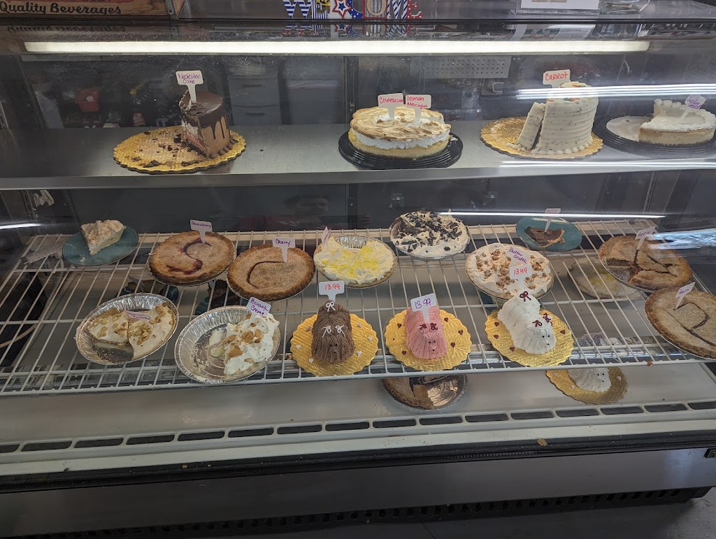 Linda’s Lakeside Diner | 11090 Texanna Rd, Porum, OK 74455, USA | Phone: (918) 570-9094