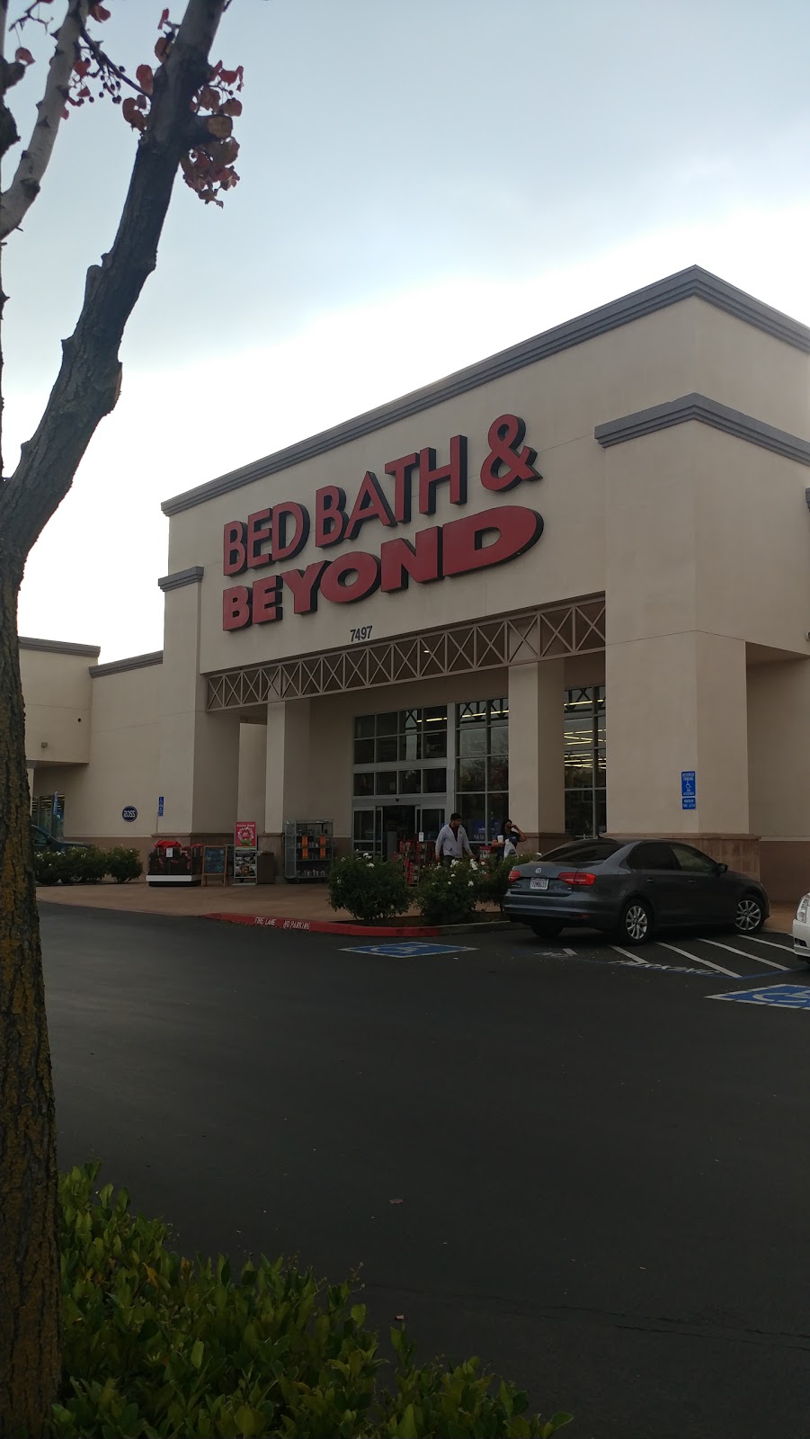 Bed Bath & Beyond | 7497 N Blackstone Ave, Fresno, CA 93720, USA | Phone: (559) 440-9275