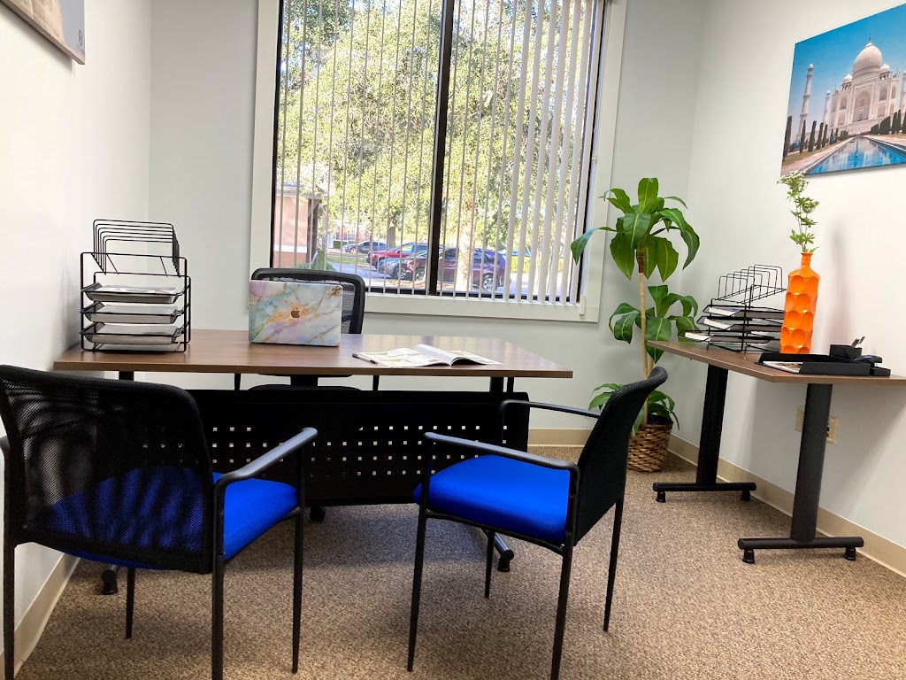 Office Hub 56 - Private Office for Rent in Orlando | 1802 N Alafaya Trail, Orlando, FL 32826, USA | Phone: (855) 482-5656