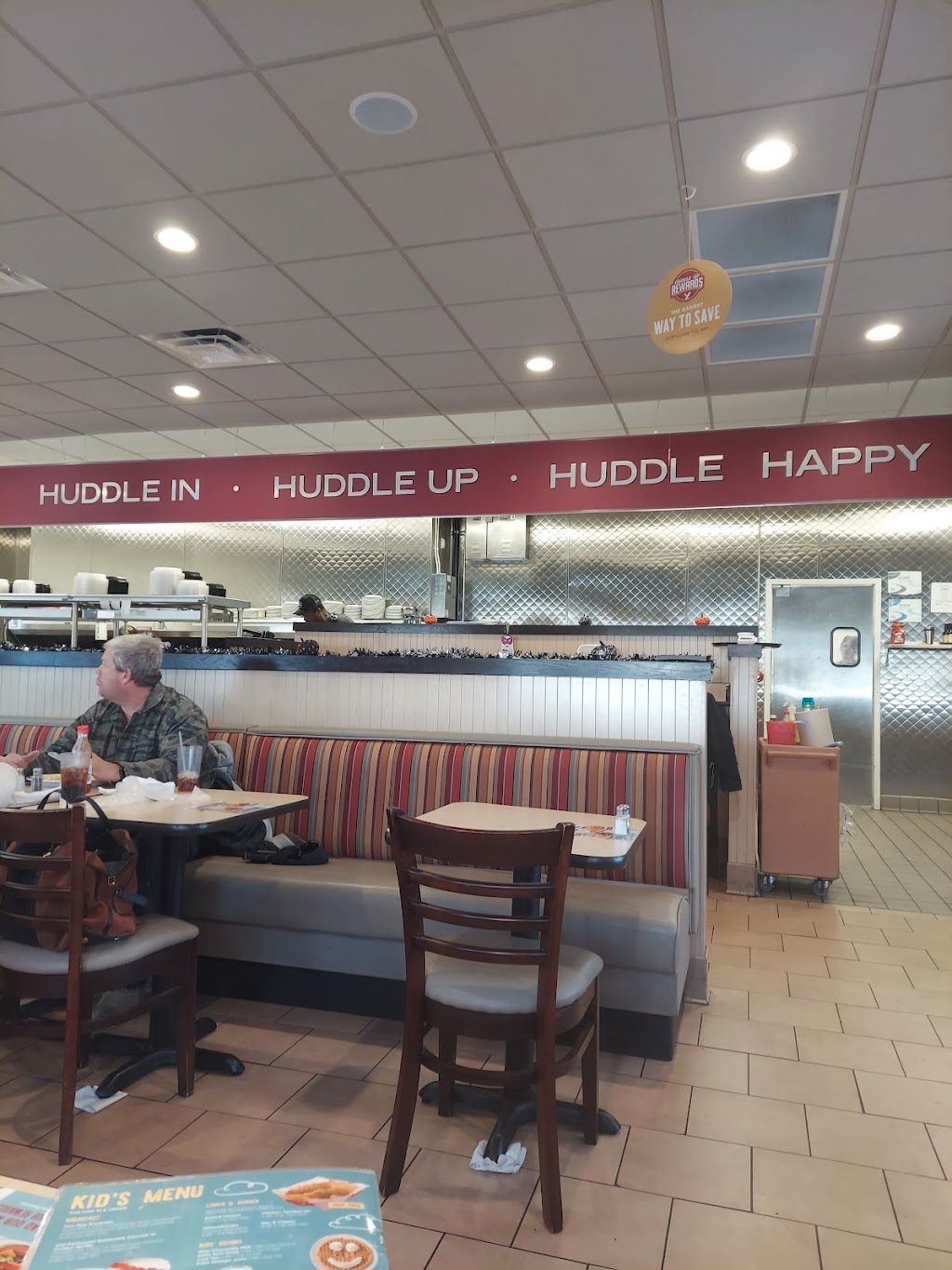 Huddle House | 4150 Freedom Way, Weirton, WV 26062, USA | Phone: (304) 914-3282