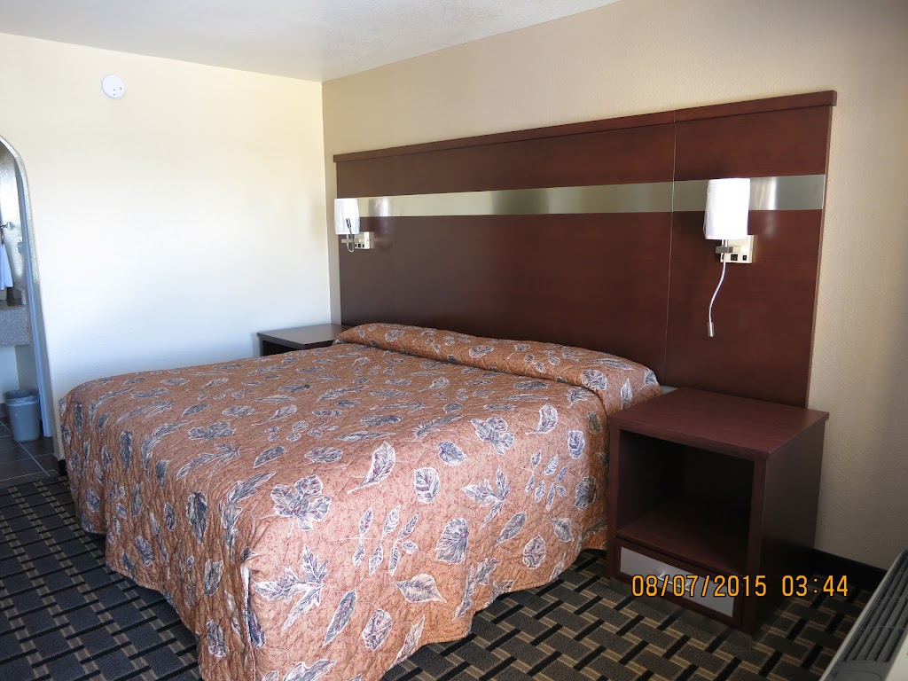 Taylor Village Inn and Suites | 1907 N Main St, Taylor, TX 76574, USA | Phone: (512) 352-0066