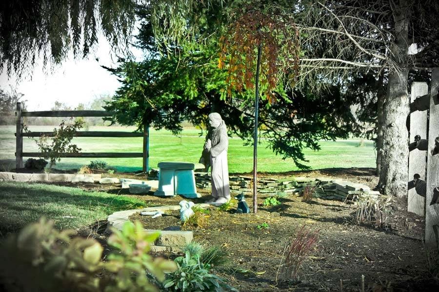 Karnik Memorial Garden - Pet Cremation | 5411 Black Rd, Waterville, OH 43566, USA | Phone: (419) 878-8888