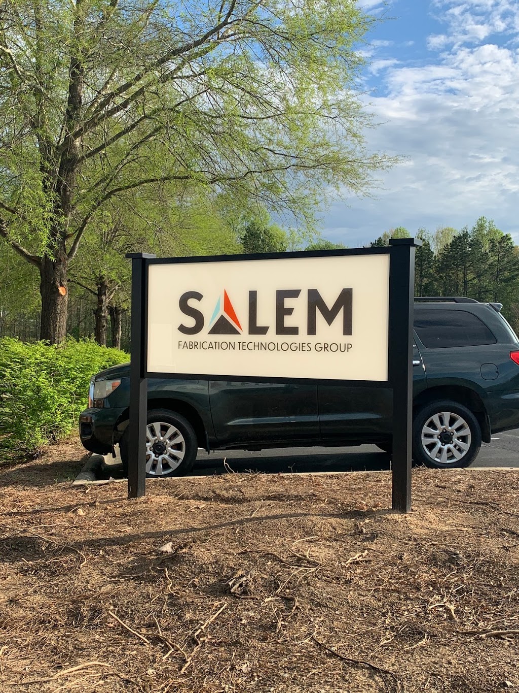Salem Fabrication Supplies | 10125 Shoemaker Ave, Santa Fe Springs, CA 90670, USA | Phone: (562) 944-6155