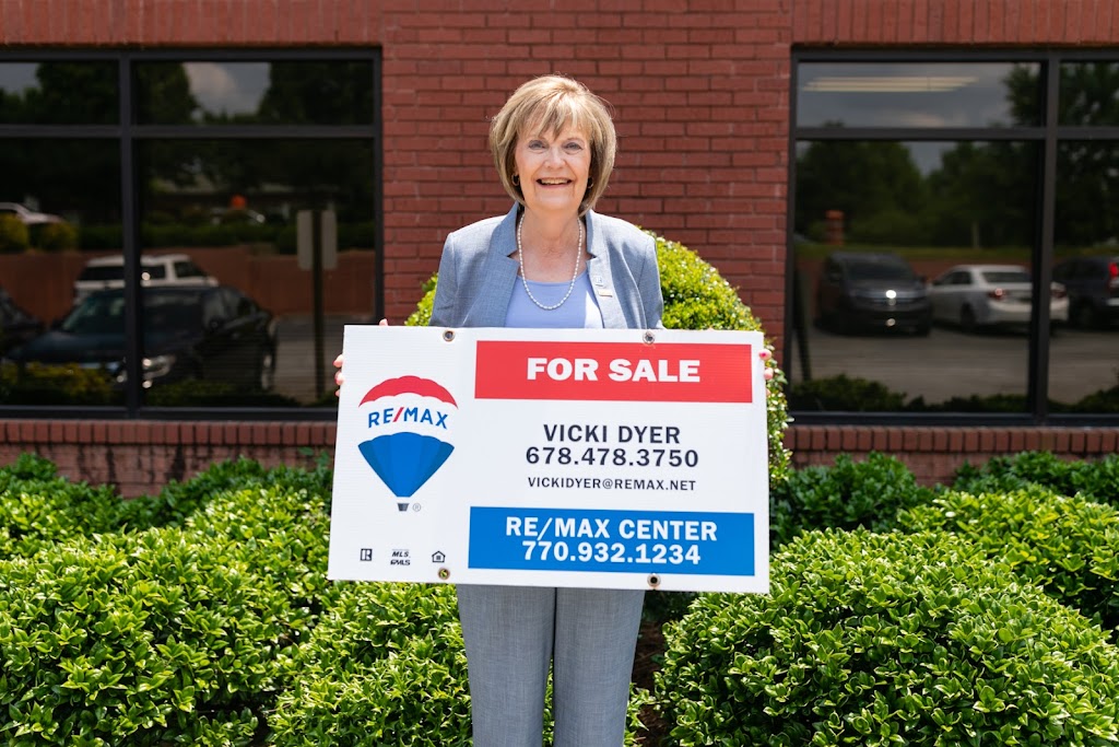 Vicki Dyer Real Estate | 1140 Old Peachtree Rd NW, Duluth, GA 30097, USA | Phone: (678) 478-3750