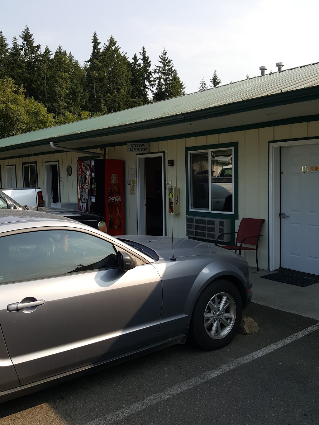 Hadlock Motel | 181 Chimacum Rd, Port Hadlock-Irondale, WA 98339, USA | Phone: (360) 385-3111