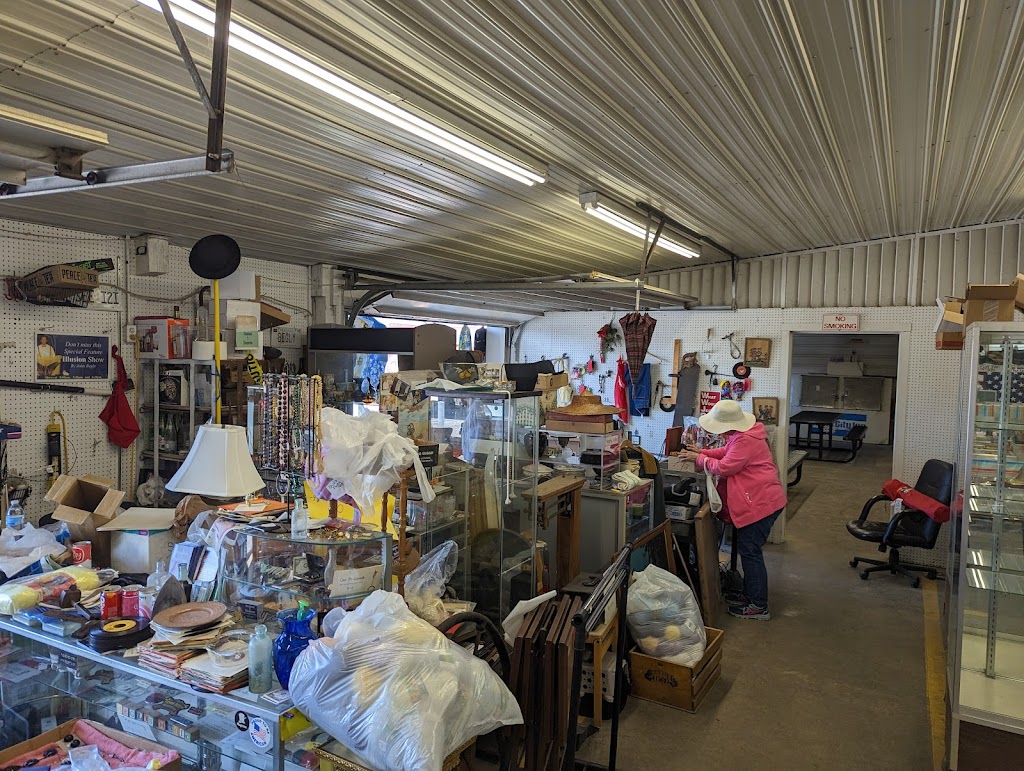 Shipshewana Flea Market (May-Sept) | 345 S Van Buren St, Shipshewana, IN 46565, USA | Phone: (260) 768-4129