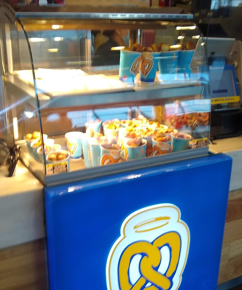 Auntie Annes | 2601 S International Pkwy, Dallas, TX 75254, USA | Phone: (972) 973-4820