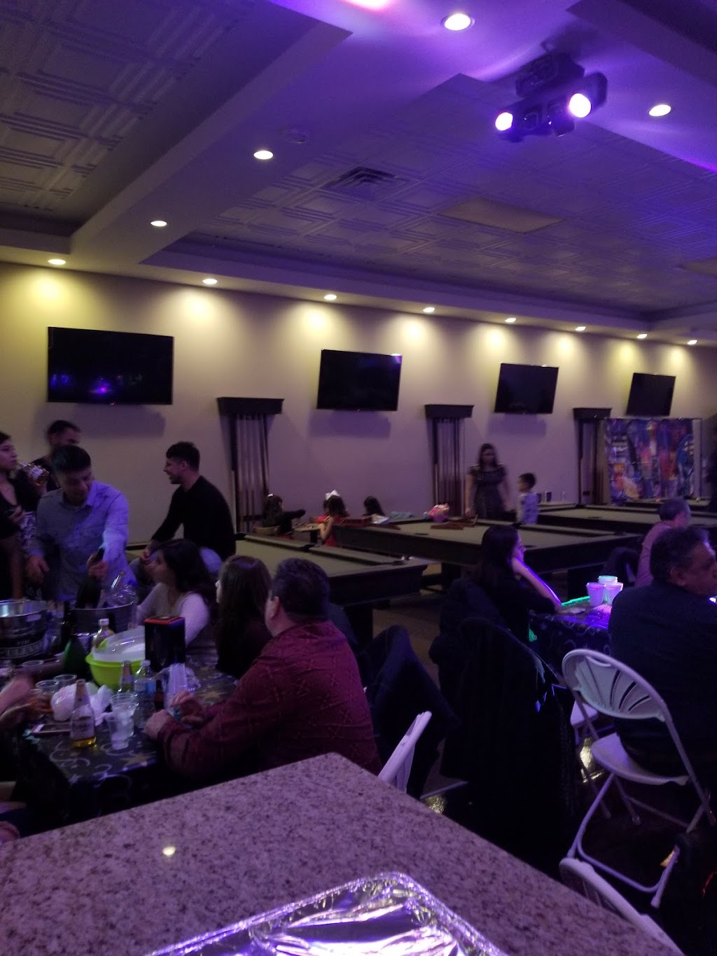 The Boulevard Billiards | 804 S Halsted St, Chicago Heights, IL 60411, USA | Phone: (708) 265-9529