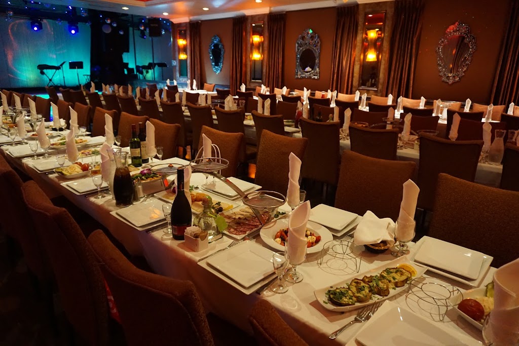 Maxim Restaurant & Banquet Hall | 531 N Fairfax Ave, Los Angeles, CA 90036, USA | Phone: (323) 653-7820