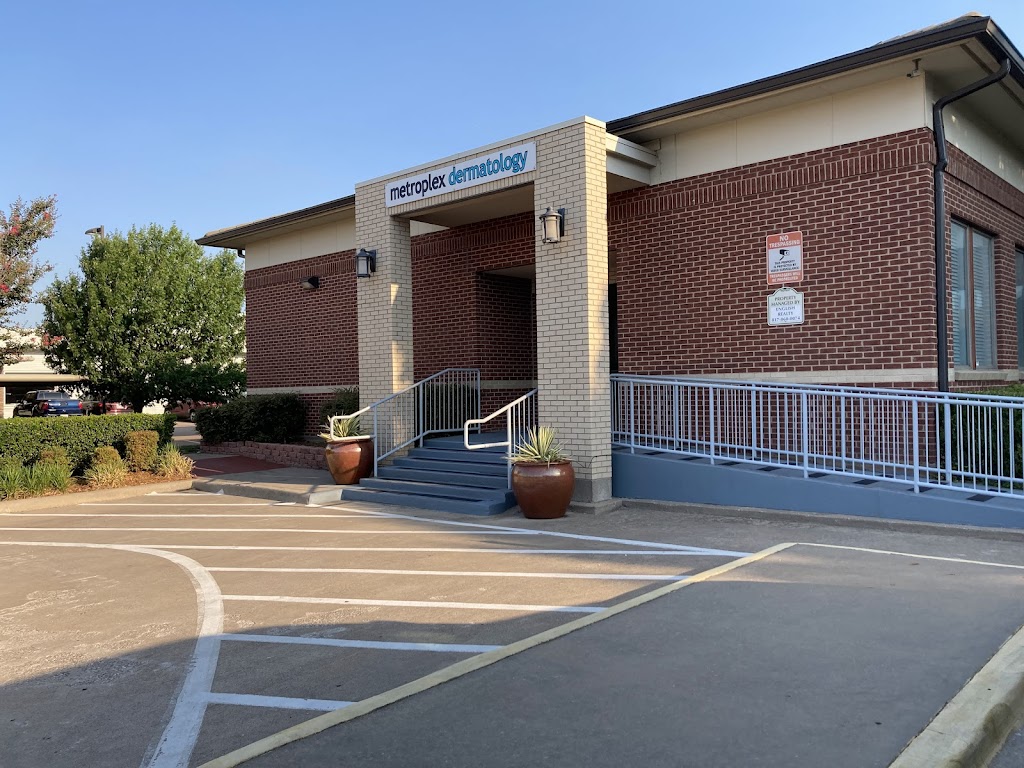 Metroplex Dermatology | 300 W Arbrook Blvd Suite D, Arlington, TX 76014, USA | Phone: (817) 704-4777