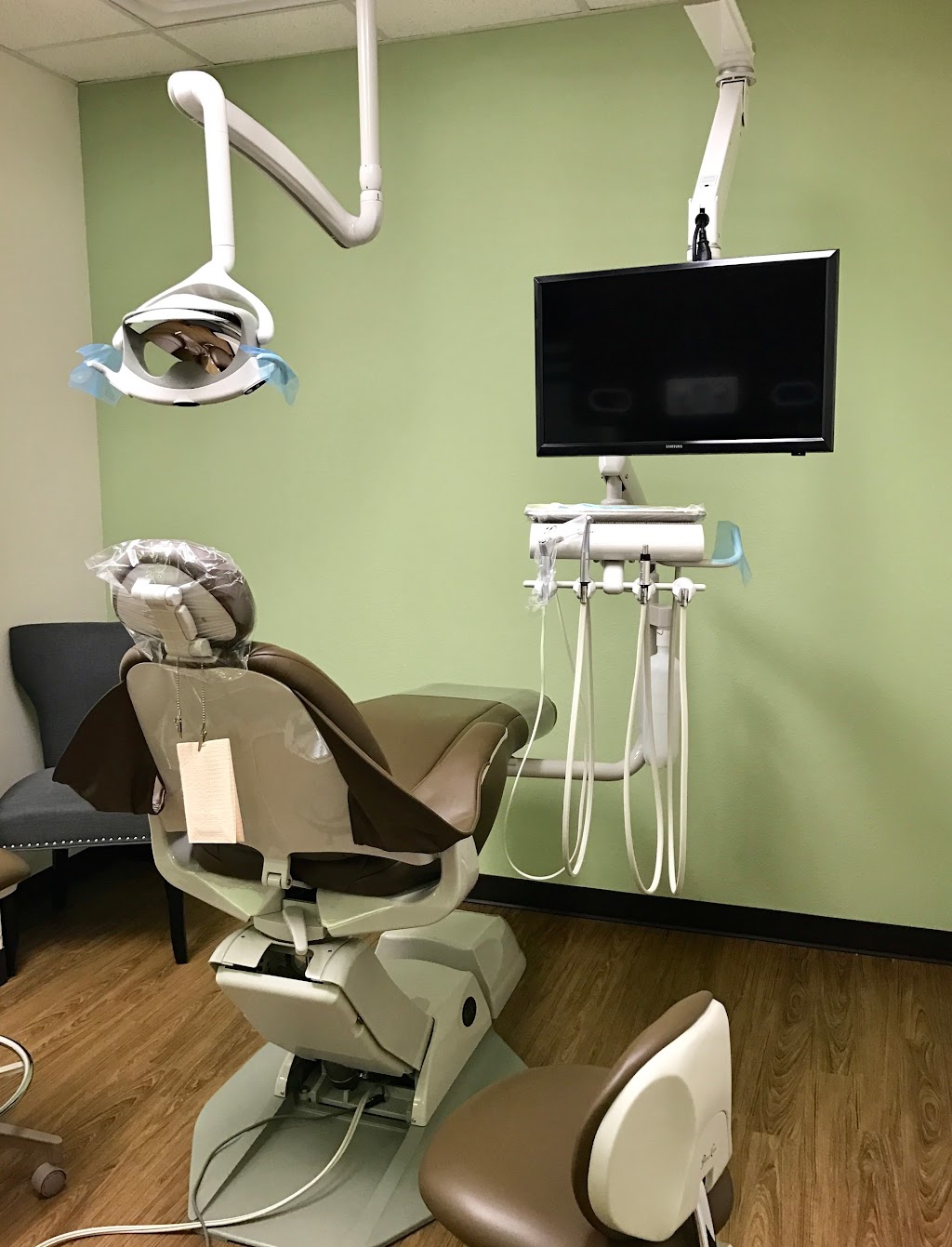 roundgrove family dentistry | 2325 S Stemmons Fwy #301, Lewisville, TX 75067, USA | Phone: (469) 518-4257