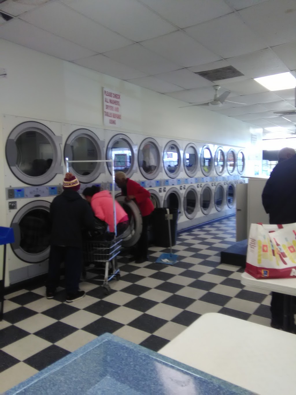 Rosecroft Laundromat | 3213 Brinkley Rd, Temple Hills, MD 20748, USA | Phone: (301) 894-9274