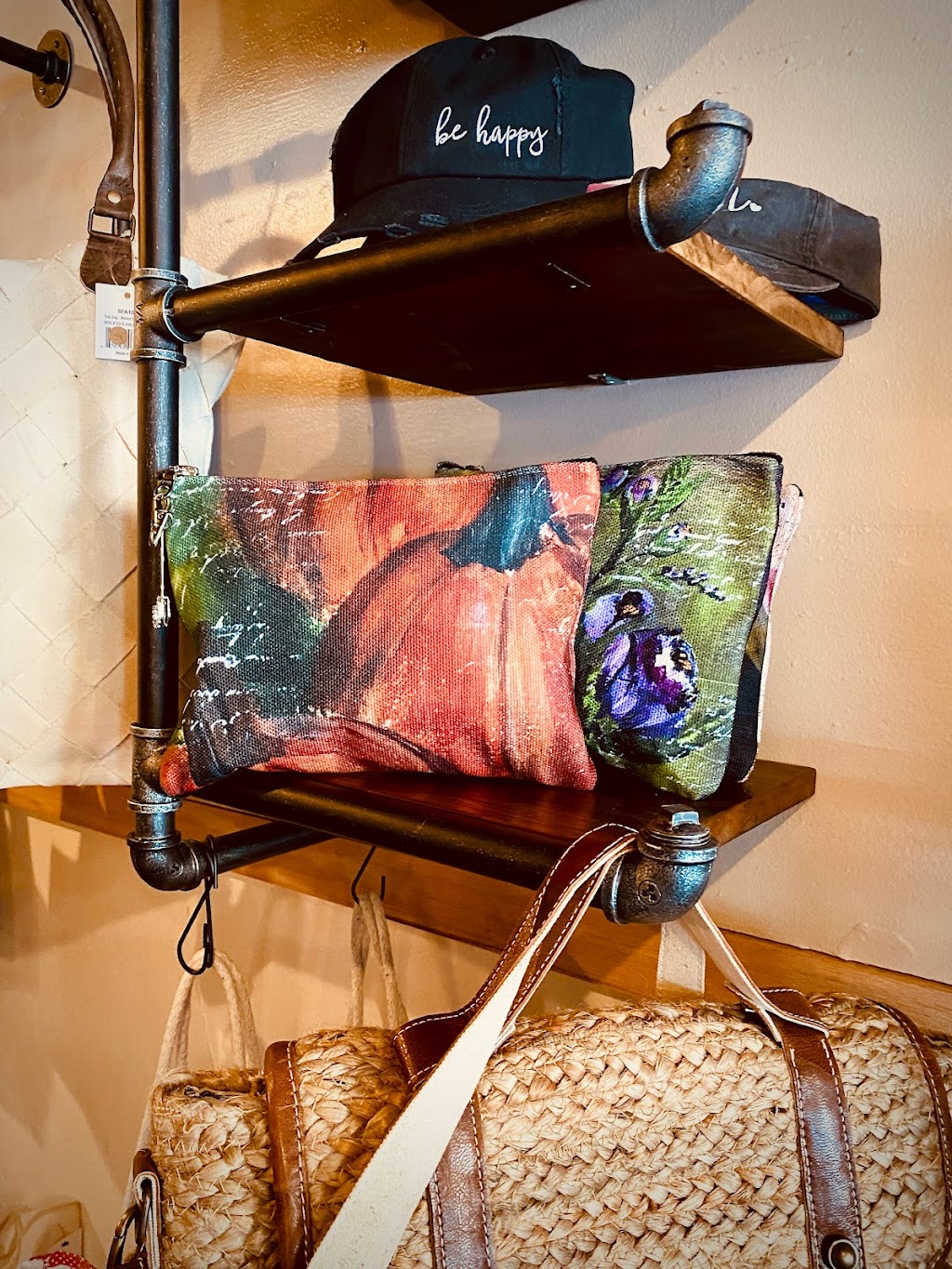 The Old Rustic Cottage | 23451 Crest Forest Dr #3405, Crestline, CA 92325, USA | Phone: (909) 589-0258