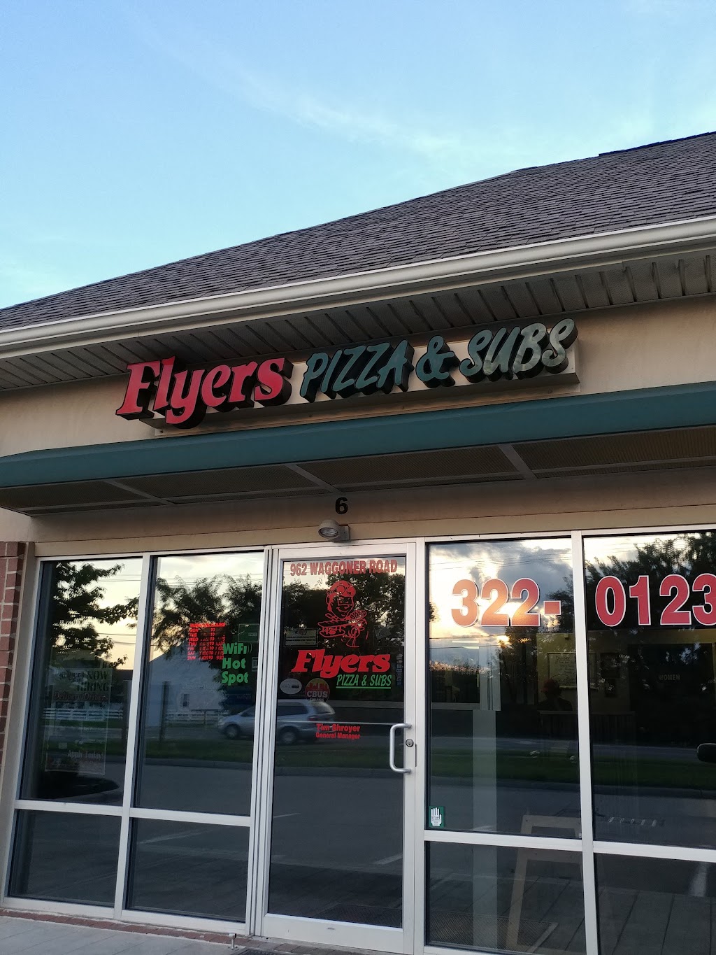 Flyers Pizza Blacklick | 962 N Waggoner Rd, Blacklick, OH 43004, USA | Phone: (614) 322-0123