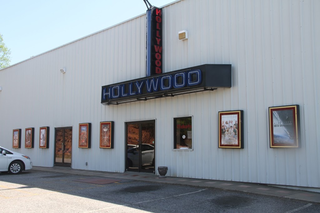 Hollywood Cinema | 909 Commonwealth Blvd, Martinsville, VA 24112, USA | Phone: (276) 656-3900
