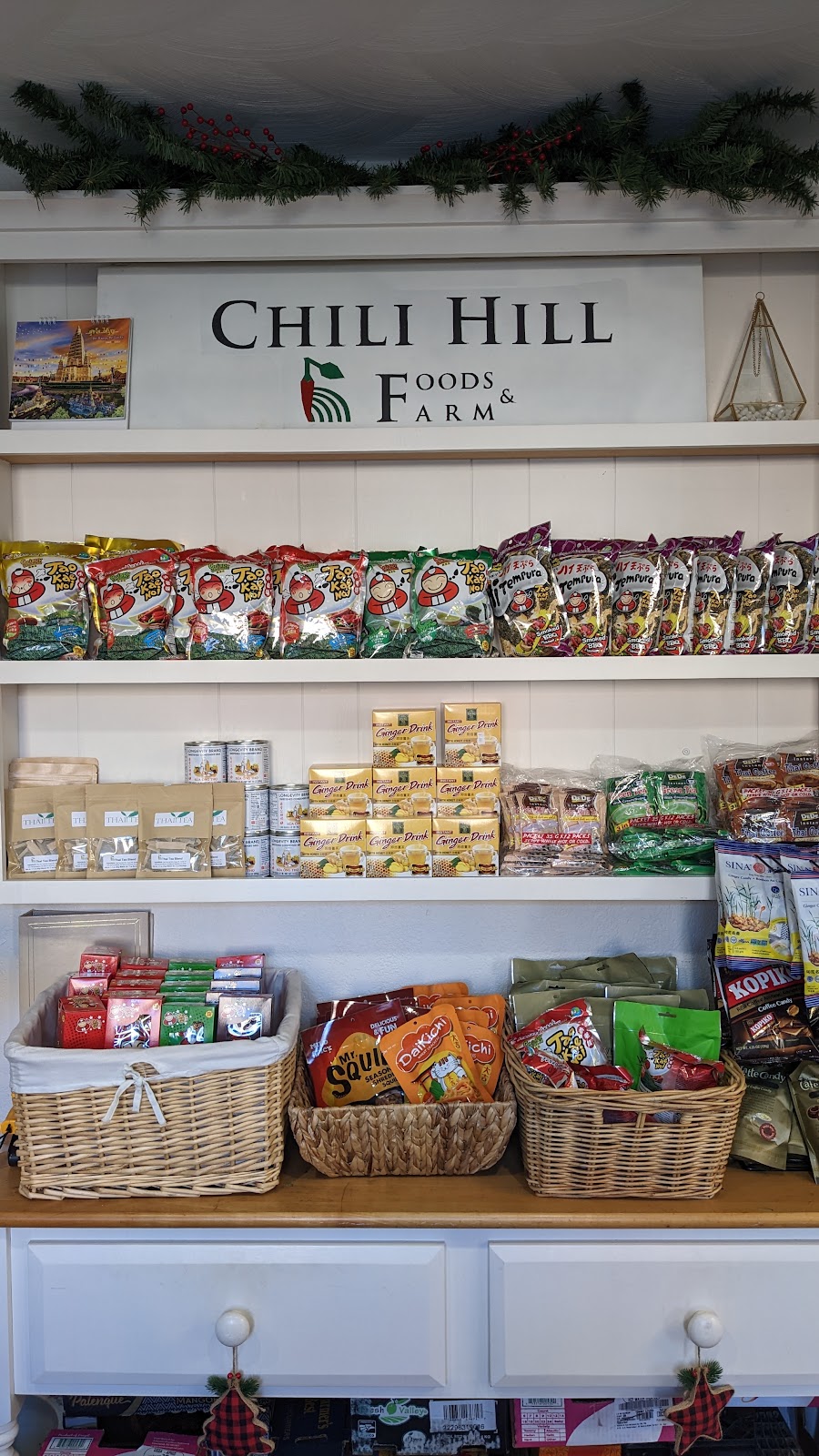 Chili Hill Food Market | 302 Main St, Smithfield, VA 23430 | Phone: (757) 450-4693