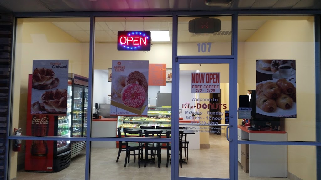 La La Donuts | 761 E Debbie Ln, Mansfield, TX 76063, USA | Phone: (817) 539-9202