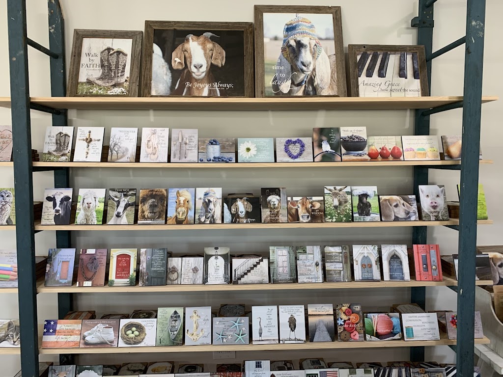 Farmhouse Subtle Verse | 2800 S. St, OH-100, Tiffin, OH 44883, USA | Phone: (317) 432-2527