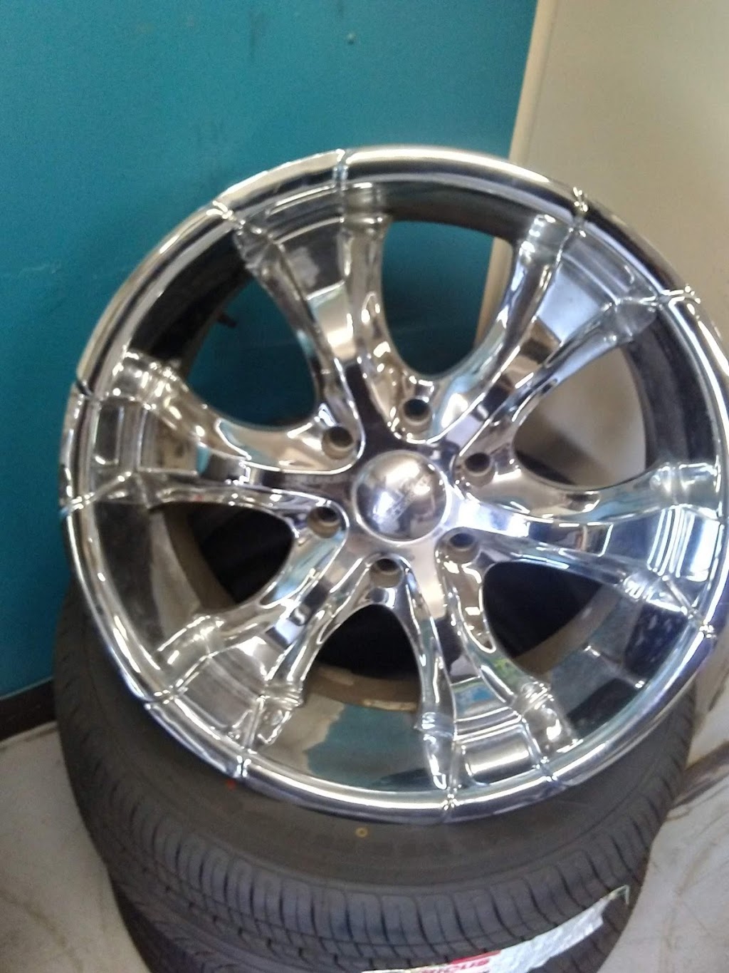 Lidas Tires & Wheels | 8808 S Avenida del Yaqui, Guadalupe, AZ 85283, USA | Phone: (480) 820-2438