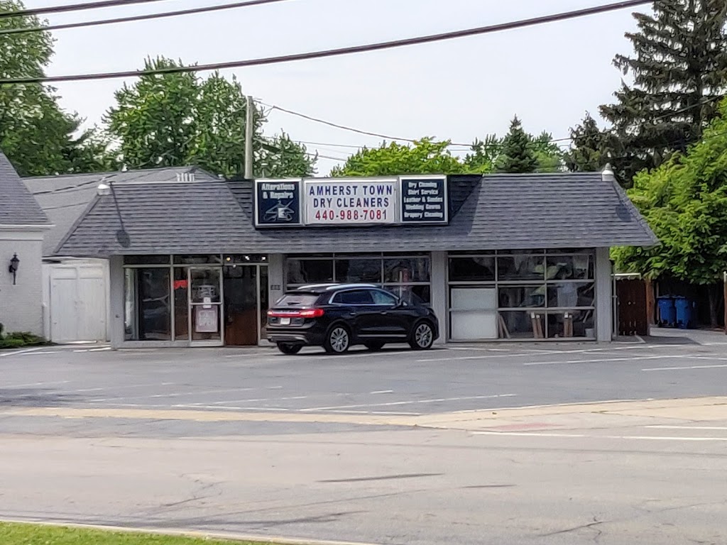 Amherst Town dry cleaner | 399 Cleveland Ave, Amherst, OH 44001, USA | Phone: (440) 988-7081