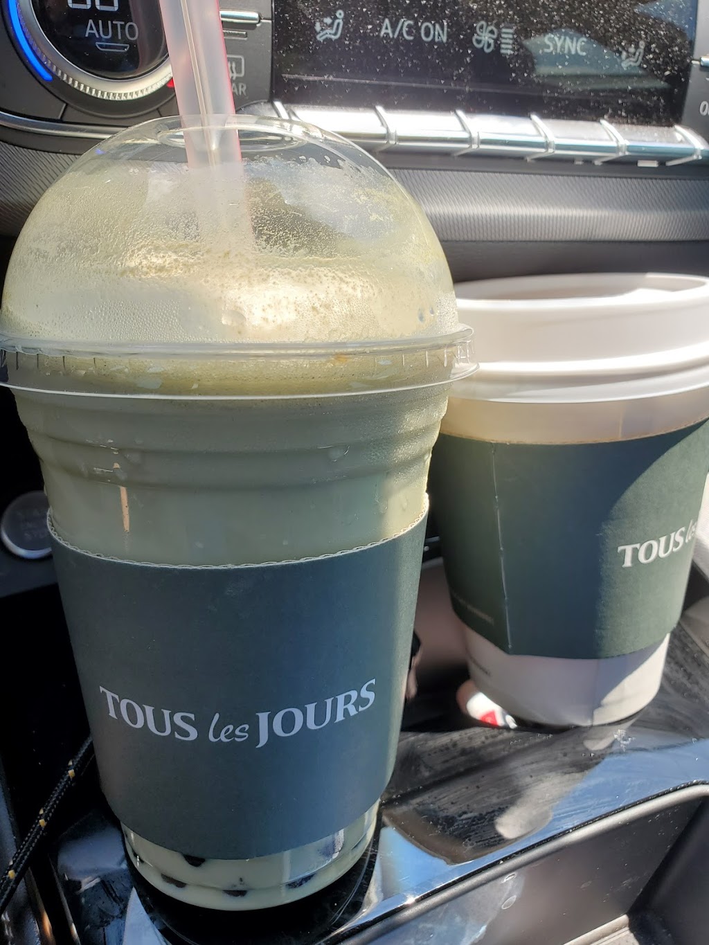 Tous Les Jours Bakery | 2700 Lawrenceville-Suwanee Rd, Suwanee, GA 30024, USA | Phone: (678) 546-1526