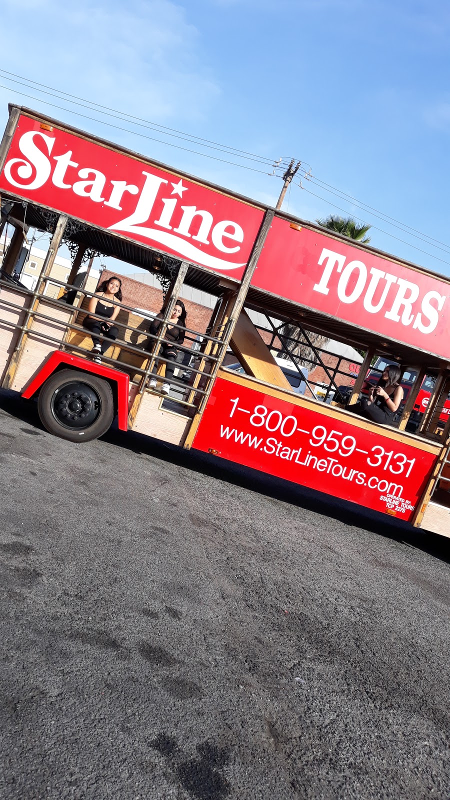 Starline Tours | 2715 S Bonnie Beach Pl, Vernon, CA 90058, USA | Phone: (323) 264-9100
