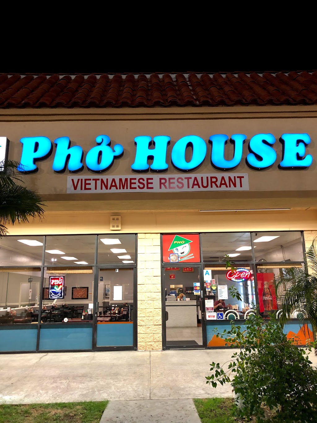 Pho House Vietnamese Restaurant | 15651 Hawthorne Blvd, Lawndale, CA 90260, USA | Phone: (310) 679-4868