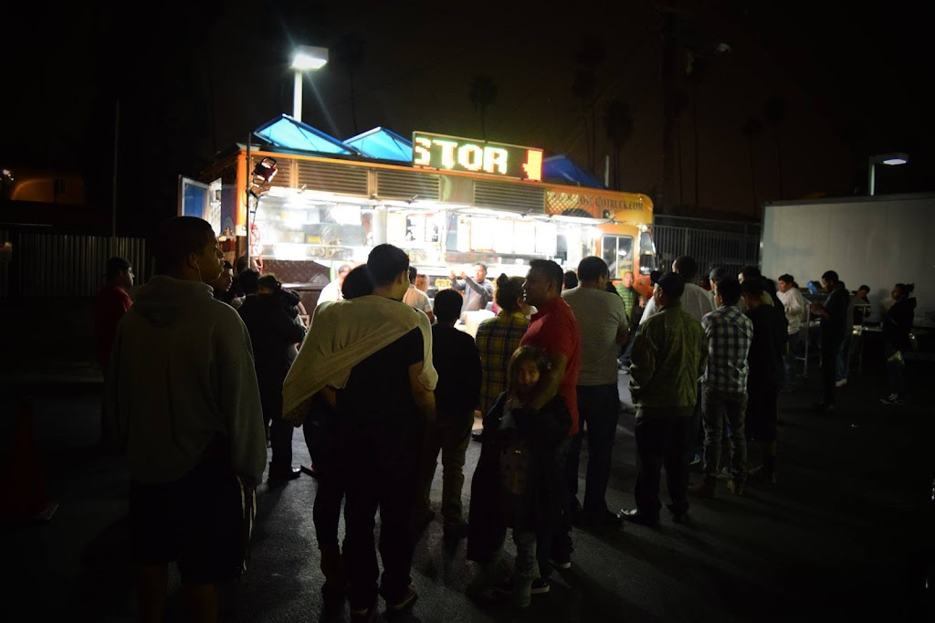 Leos Tacos Truck | 1515 S La Brea Ave, Los Angeles, CA 90019, USA | Phone: (323) 346-2001