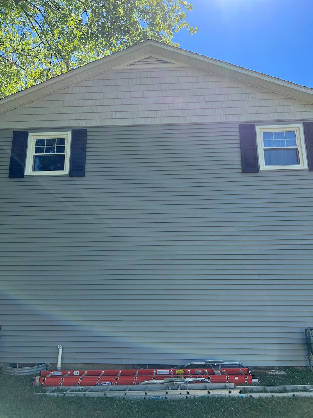 DM Roofing Siding & Windows | 567 East Turkeyfoot Lake Road Suite B, Akron, OH 44319, USA | Phone: (330) 366-9857