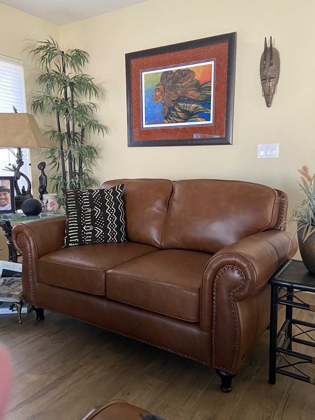 Delaney Furniture Inc | 3600 W Osborn Rd, Phoenix, AZ 85019, USA | Phone: (602) 278-4227
