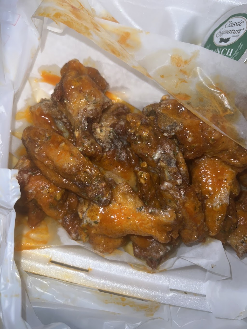 Wings n A Basket | 3585 N Decatur Rd, Scottdale, GA 30079, USA | Phone: (404) 292-1999